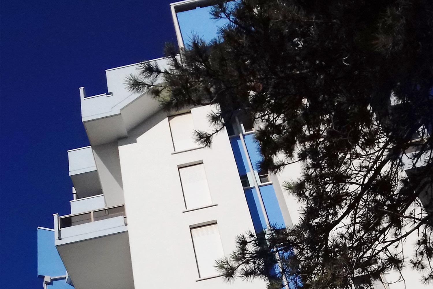 Home 3